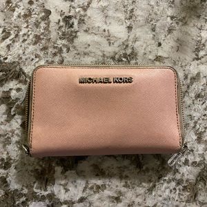 Michael Kors Wallet/ Wristlet